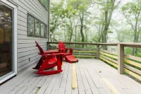 Wintergreen Retreat Jacuzzi Sauna dog Friendly