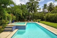 Beach Villa in El Portillo Sleeps 12 - Villas