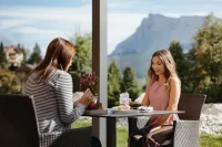 Hotel Cristallo - Wellness Mountain Living - breakfast