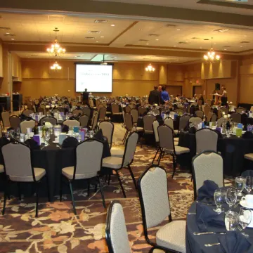 Pomeroy Inn & Suites at Olds College