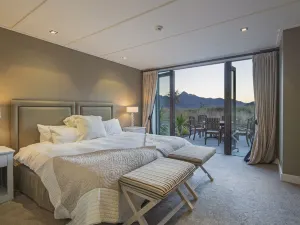 Commonage Villas by Staysouth