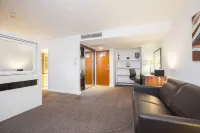 DoubleTree by Hilton Hotel & Spa Chester Hotels in Elton
