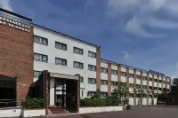 Hôtel Mercure Maurepas Saint-Quentin Sources de la Vaucouleurs 주변 호텔