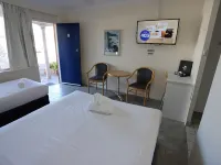 Reign Inn Newcastle Hotels in Mayfield West