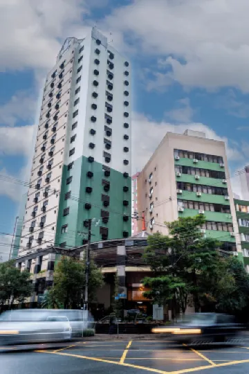 Master Curitiba Hotel - 1,6 km do Estádio Couto Pereira - Show Hotel di 