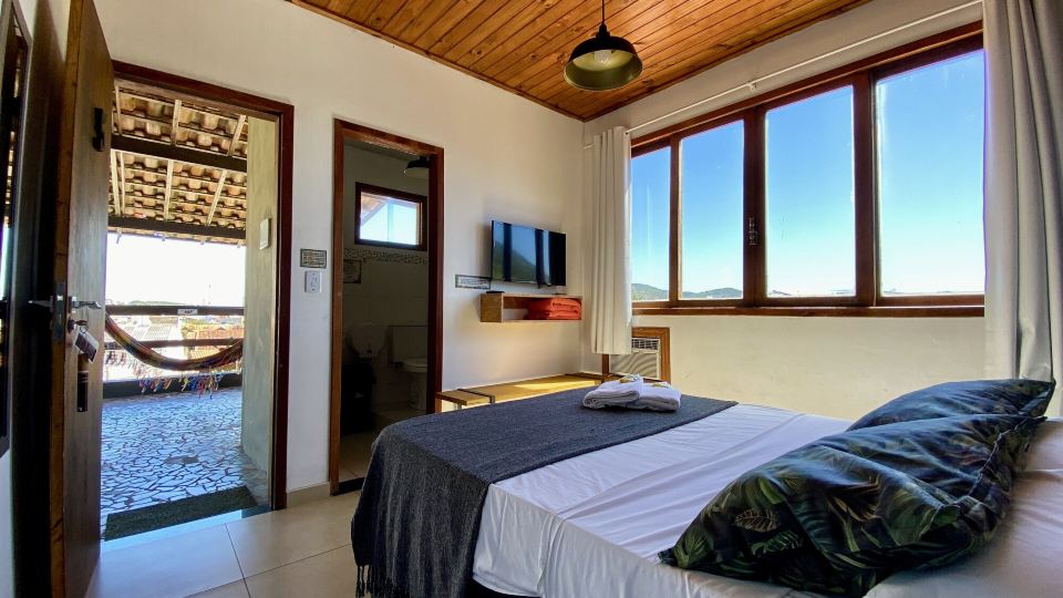 A Coroa Hostel & Suites
