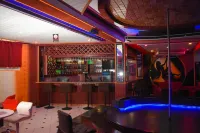 拉佩皮尼爾酒店 - 酒吧