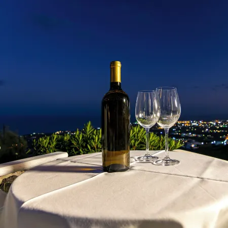 Phaos Santorini Suites