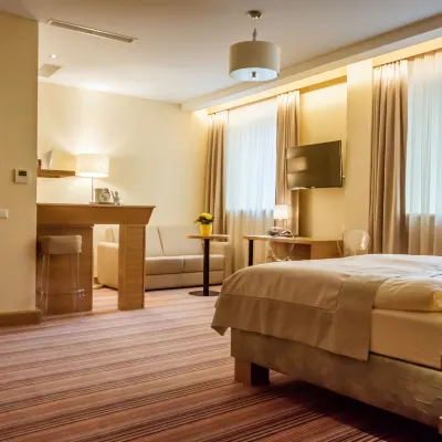 Hotel Drei Raben Hotels near Murinsel