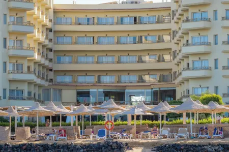 Magic Beach Hotel Hurghada Отели рядом с достопримечательностью «El Dahar»
