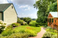 Los Gatos Bed & Breakfast Hotels in Penn Yan