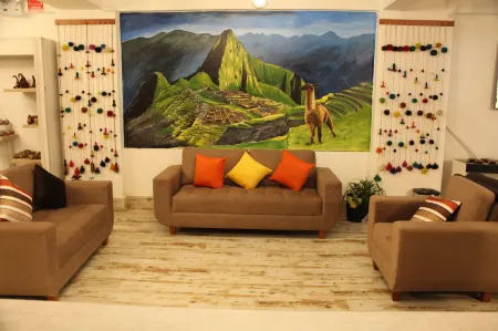 Chakana Boutique Hotel Отели рядом с достопримечательностью «Temple of the Three Windows»