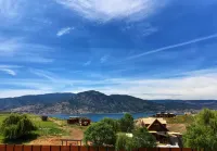 Wesbert Winery & Guest Suites - Mountain view