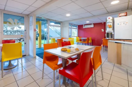 Premiere Classe Angers Ouest - BEAUCOUZÉ Отели в г. Бокузе