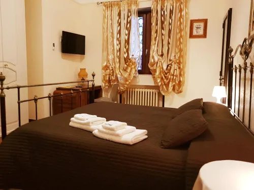 Airport Rooms - Bari Hotels in Palese