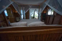 Private Beachfront House with Kayak & Guided Tours Các khách sạn ở 