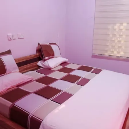 Dexxy's Palace Hotel