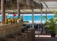 Paradise Village - bar