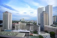 KL Tower Makati Apartments by PH Staycation