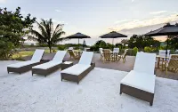 El Morro Eco Adventure Hotel - parking
