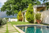 Auberge Clermont - Private Pools