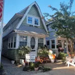 Ocean City, NJ Cottage in Iconic Dollhouse Row Ocean City Beach 주변 호텔