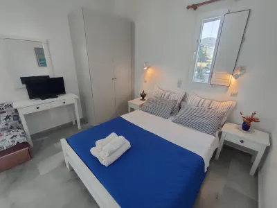Kiki's Dream Refurbished Apartment with a  Bacony and Sea Views