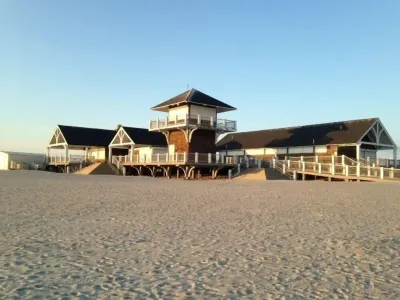 Winter Availability - Short Term or Long Term! Hotels near Roger Wheeler State Beach