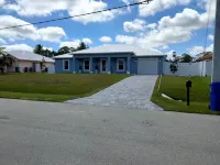 Family Retreat on the Water Hotels in Sebastian