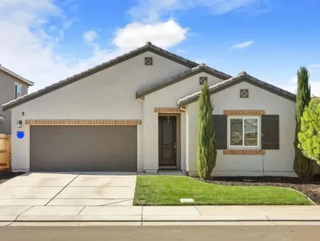 VIP CLASS TWO ~ Real Comfort ~ 3 Bedrooms