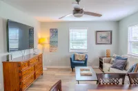Modern Amenities Near Garden City Pier - Stunning Coastal Retreat Hotels in Surfside Beach