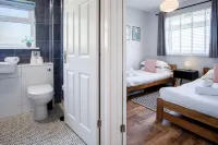 Bayview 87 - 2 Bedroom Chalet - Bayview Oxwich - Chalets