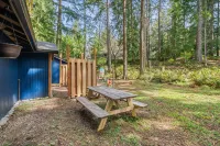 Charming Garden Views and Cozy Living - Delightful Retreat