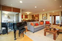Spacious Condo with Gourmet Kitchen and Piano - Serene Coastal Retreat