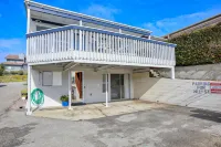 Ocean and Bay Views with Large Deck - Charming Beach Haven