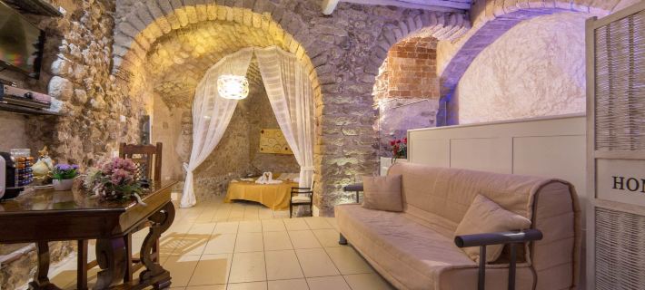 Donnaciccina Accommodation Hotele w: Tropea