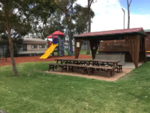 Dylene Holiday Park