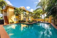 Spanish Water Marina Apartments - Villas