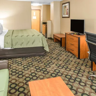 Quality Inn & Suites Columbus West - Hilliard ウエストゲートエリア周辺のホテル