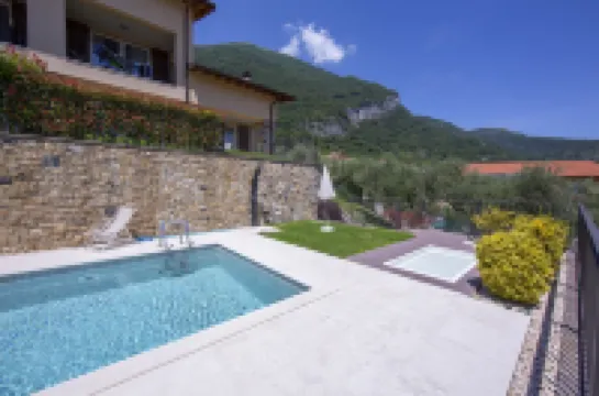 Como Lake Modern Apartment Ulivi