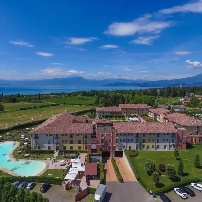 TH Lazise - Hotel Parchi Del Garda Hotels near Acqua Paradise
