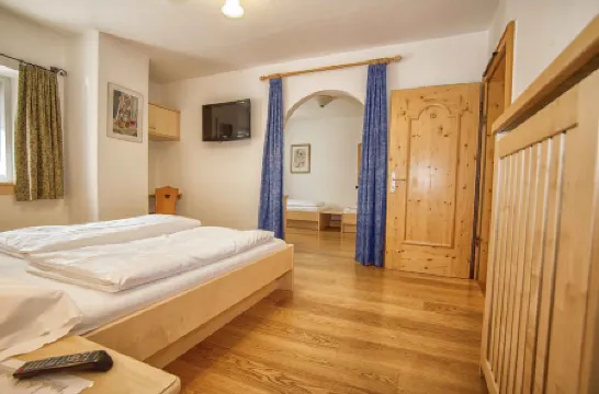 加尼斯納特納霍夫酒店