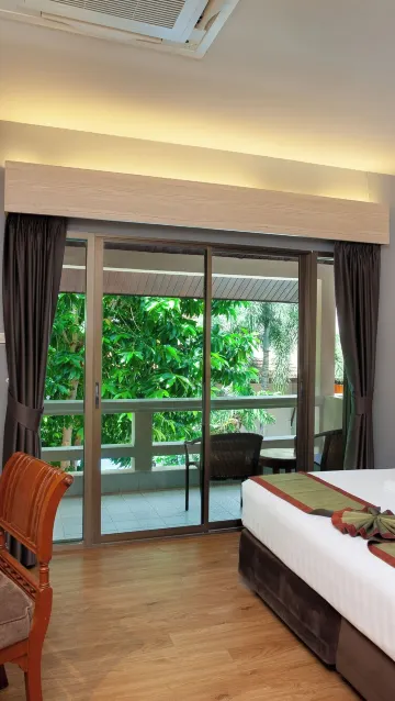 ห้องซูพีเรียร์เตียงใหญ่ 1 เตียง