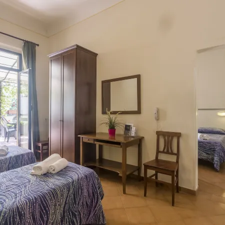 Foresteria Valdese di Firenze Отели рядом с достопримечательностью «Церковь Оньиссанти»