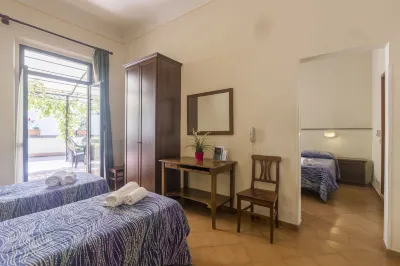 Foresteria Valdese di Firenze - IT048017B7H8WAJBMZ Hotel in zona Cappella Corsini