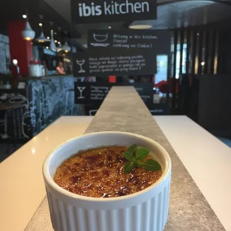 Ibis Poznan Stare Miasto Отели рядом с достопримечательностью «Мальтанское озеро»