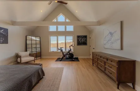 Beautiful Escape! Hudson Valley LakeHouse. 90min from NYC & 30min from Beacon.