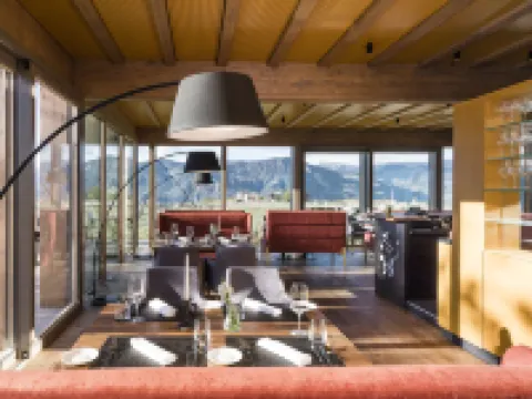 隆格霍夫阿西茲酒店 阿皮亞諾蘇拉斯特拉達德爾維諾酒店