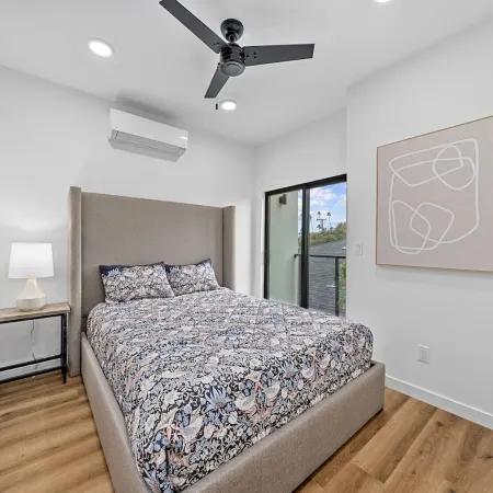 Rooftop Home with Ocean View & Private Parking