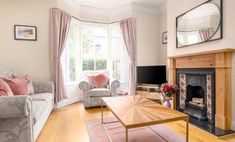 Host & Stay - Railman's Rest